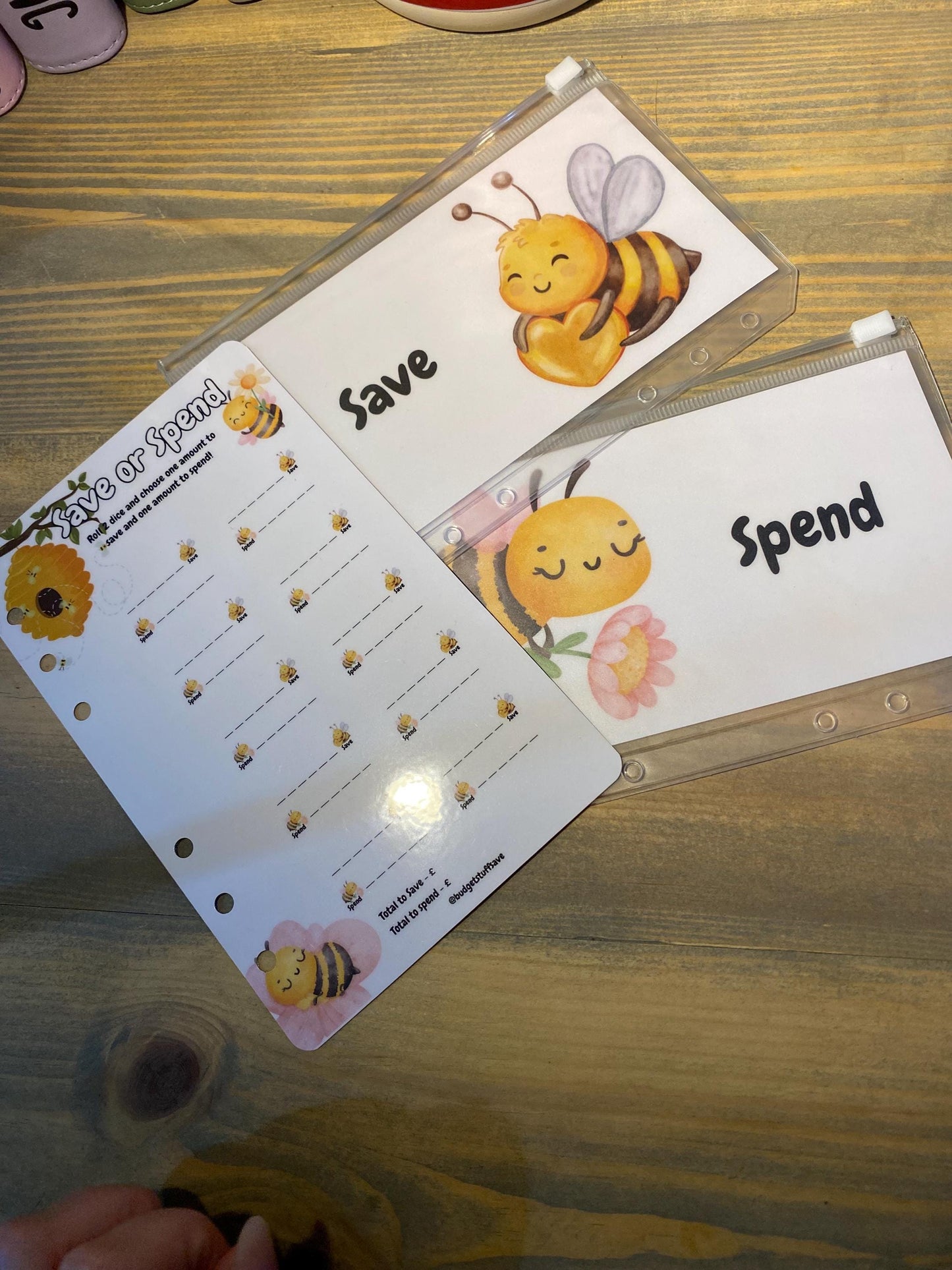 Spend & Save Dashboard and wallets, Cash Stuffing, Budget Binder Trackers, Save Money, Cash Envelopes, Budgeting, Money Saver, Presents